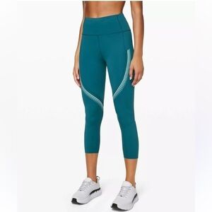 Lululemon Women's Speed Limit Crop Leggings sz 6 Side Pockets  23" Inseam Blue